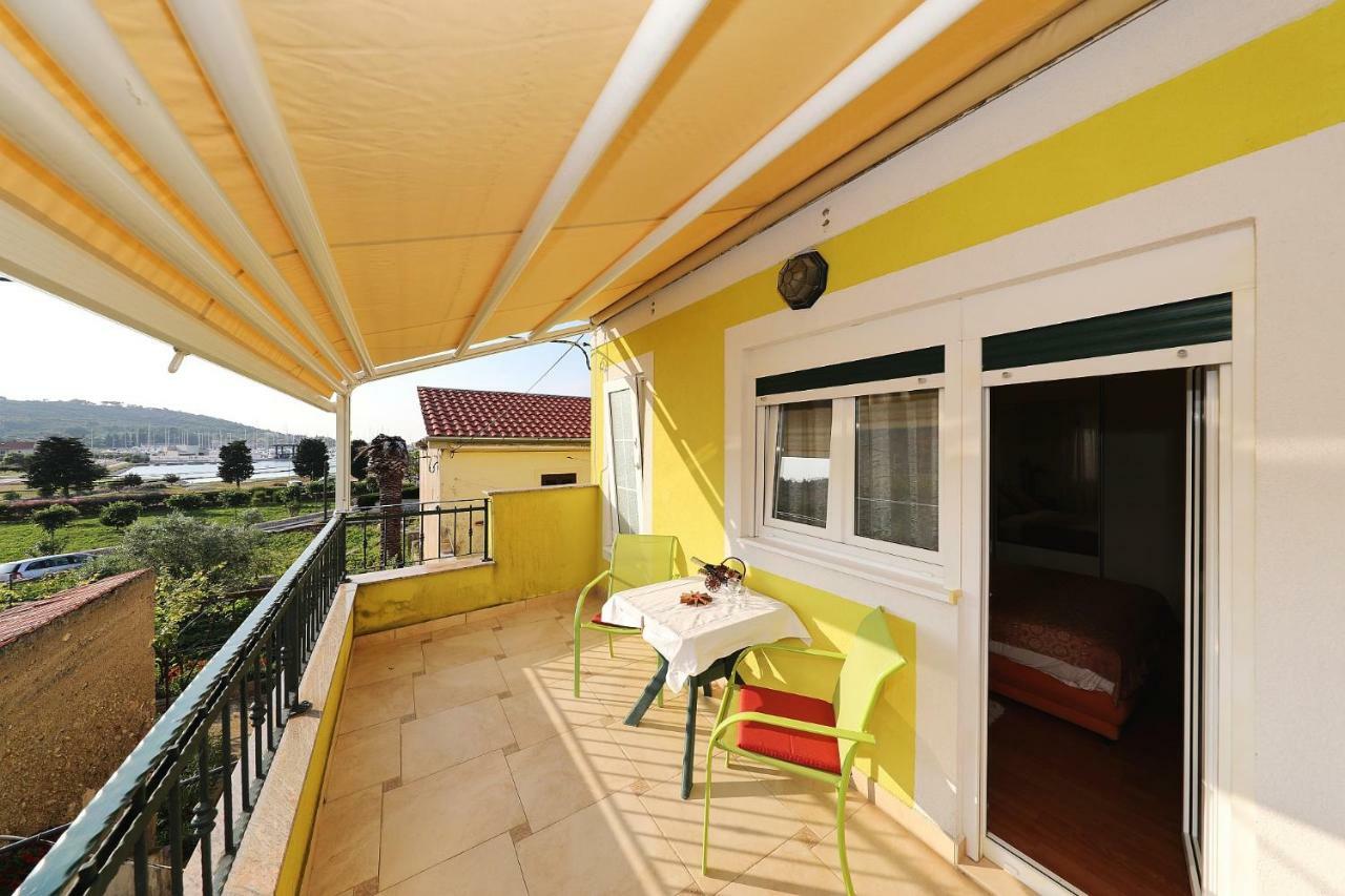 Apartma Senkini Dvori